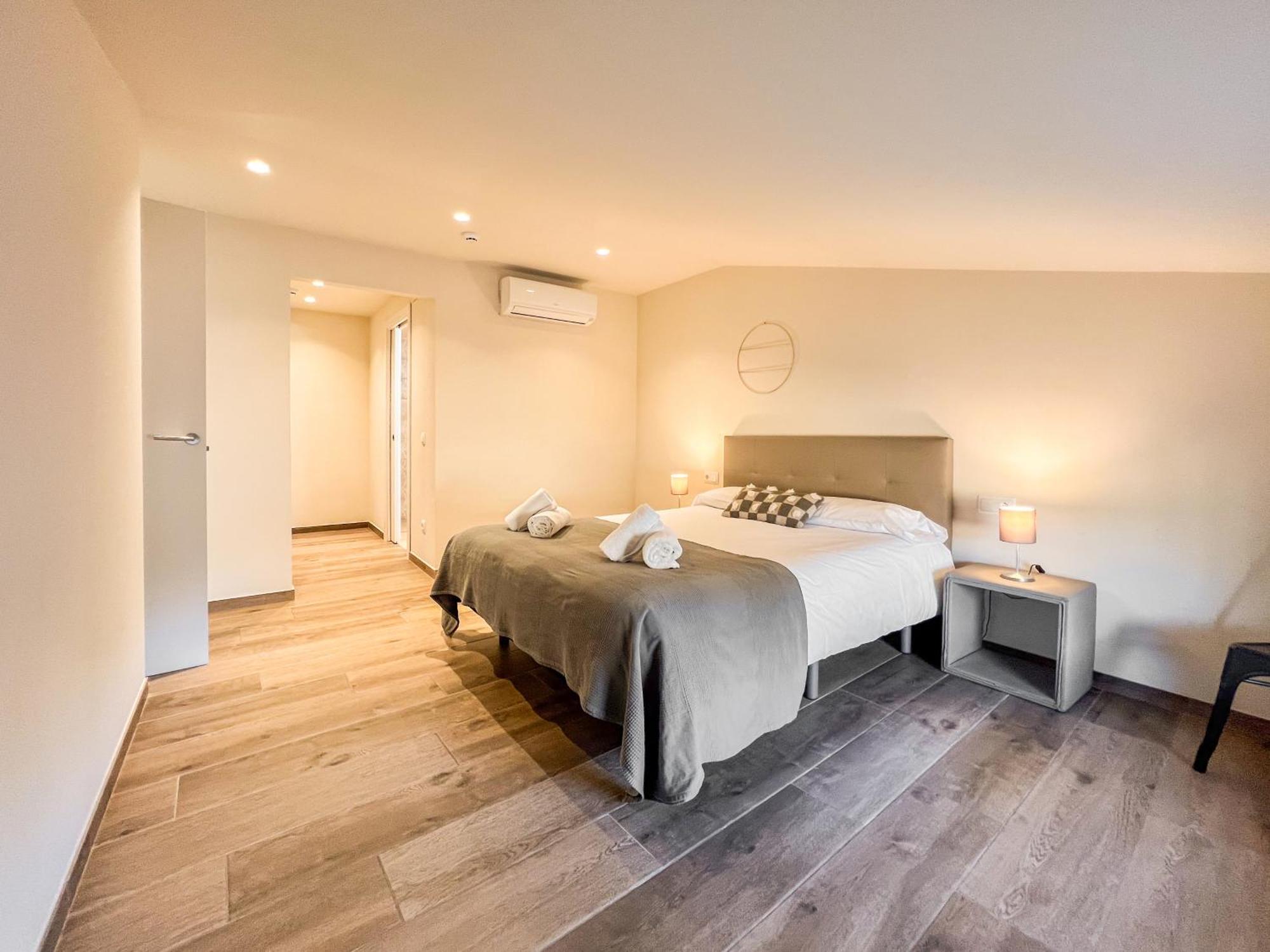 Can Cintet 3 Apartamento Con Terraza En Бесалу Экстерьер фото