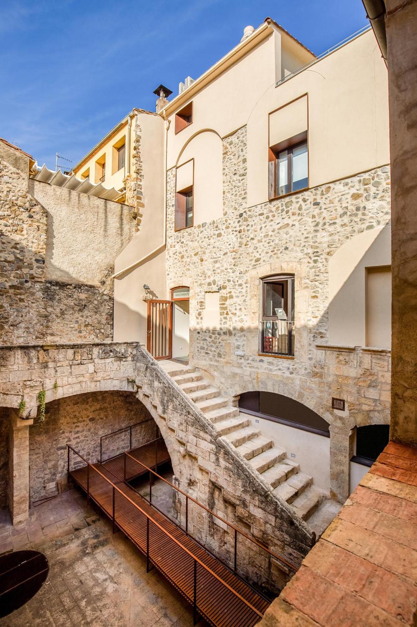 Can Cintet 3 Apartamento Con Terraza En Бесалу Экстерьер фото